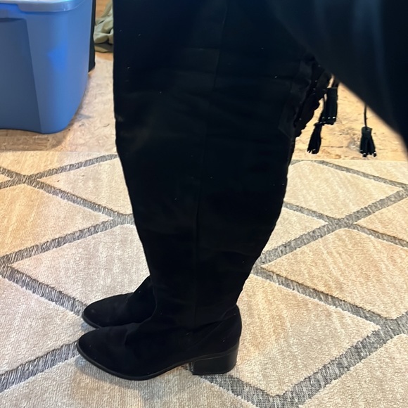 Over the knee length boots, size 8 - Picture 3 of 11